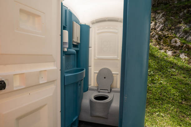 Best Porta potty rental near me  in Atlanta, IL